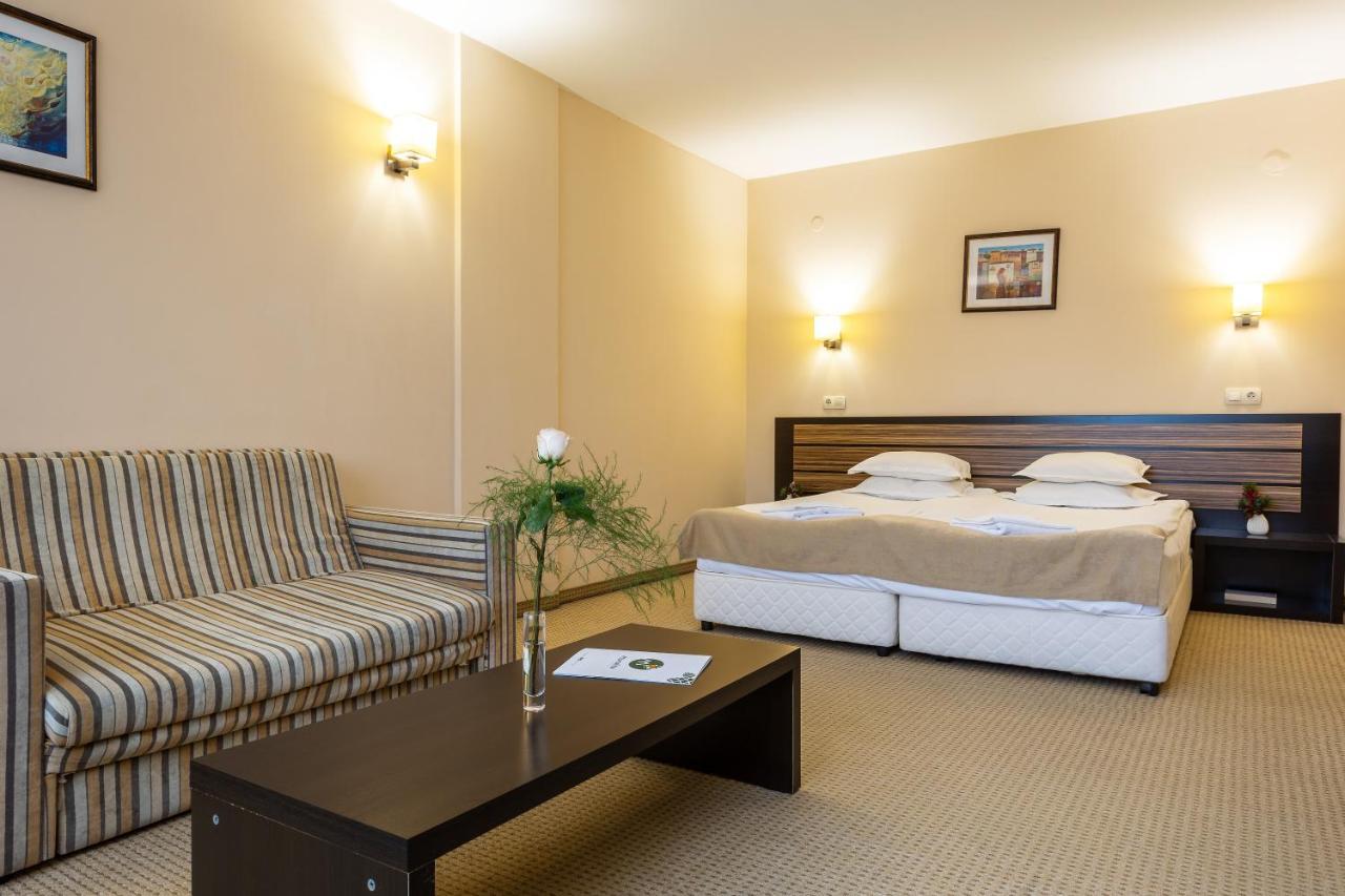 Hotel Mursalitsa By Hmg Pamporovo Ngoại thất bức ảnh