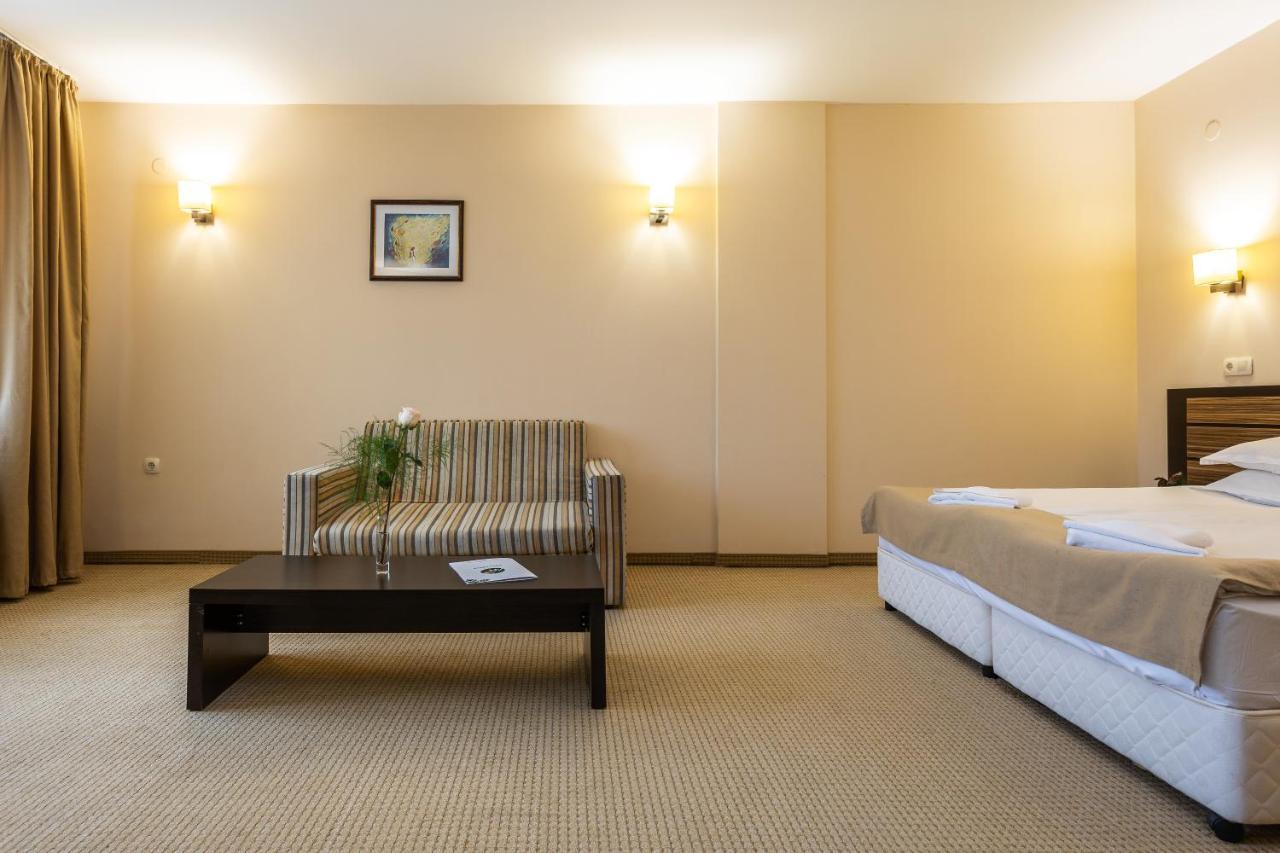 Hotel Mursalitsa By Hmg Pamporovo Ngoại thất bức ảnh